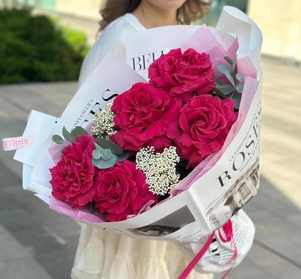 Малиновые розы и озотамнус 018