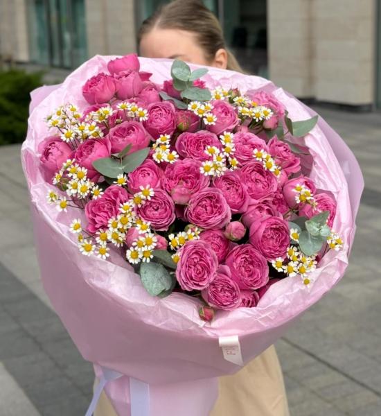 Букет кустовых мистиков и ромашки 049