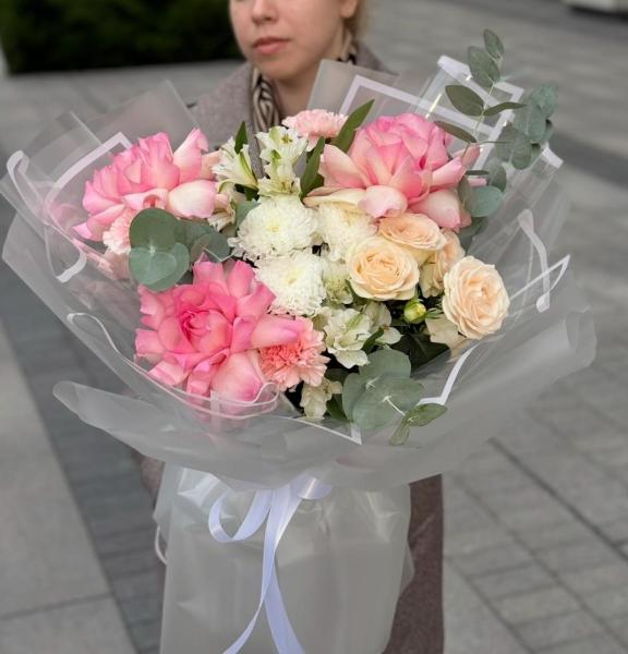 Зефирный букет с хризантемой 098