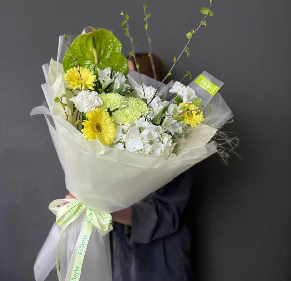 Экзотический букет с антуриумом