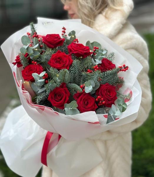 Букет новогодний с гирляндой 223