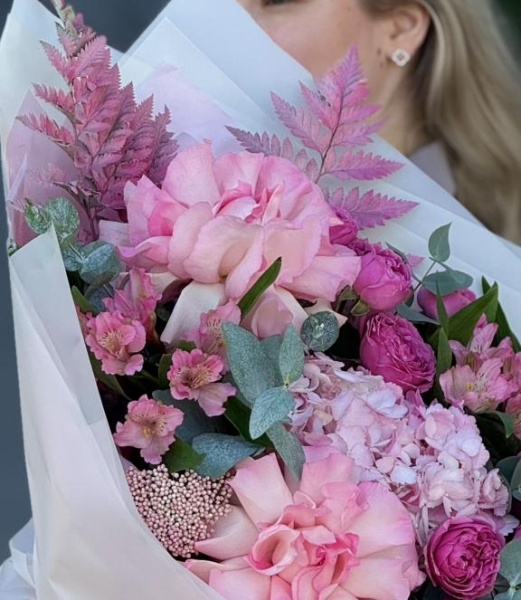 Ассорти букет с мандалой 039