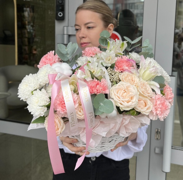 Нежная корзина с цветами (С)