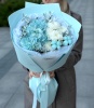 Букет с гортензией и хлопком 211