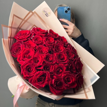 25 эквадорских розочек 104