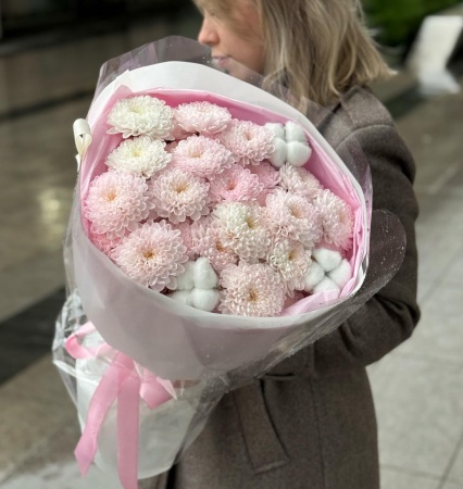 Букет 5 хризантем с хлопком 186