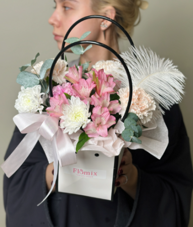 Мини сумка с перышком