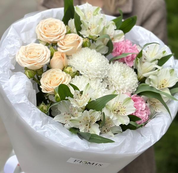 Круглый букет 074