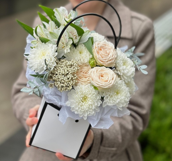 Сумочка с розами бомбастик 080