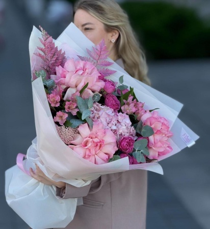 Ассорти букет с мандалой 039