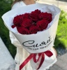9 импортных красных роз "Сияй" 128