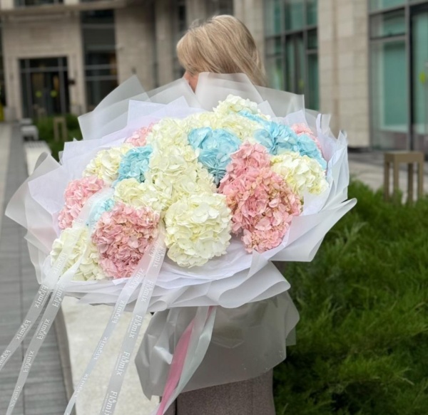 Шикарный букет гортензии 208 Шикарный букет гортензии 208
