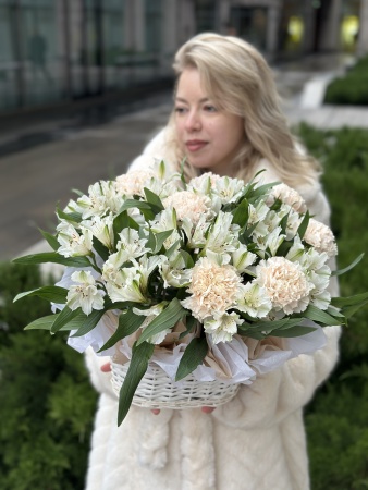 Нежная мини-корзинка 070