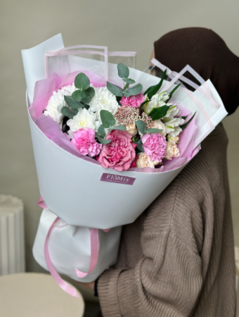 Розовый букет с кантри блюз и озатамусом 